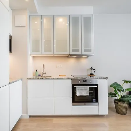 Mint Premium With Ac Center * Varsó